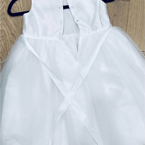 David's Bridal White Polyester Gown - Picture 2 of 3